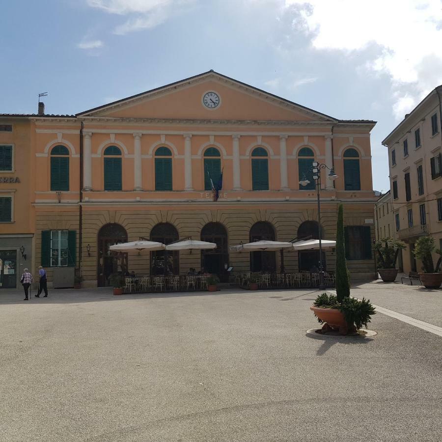 Appartamento Eden Tuscany Кашана Терме Екстериор снимка